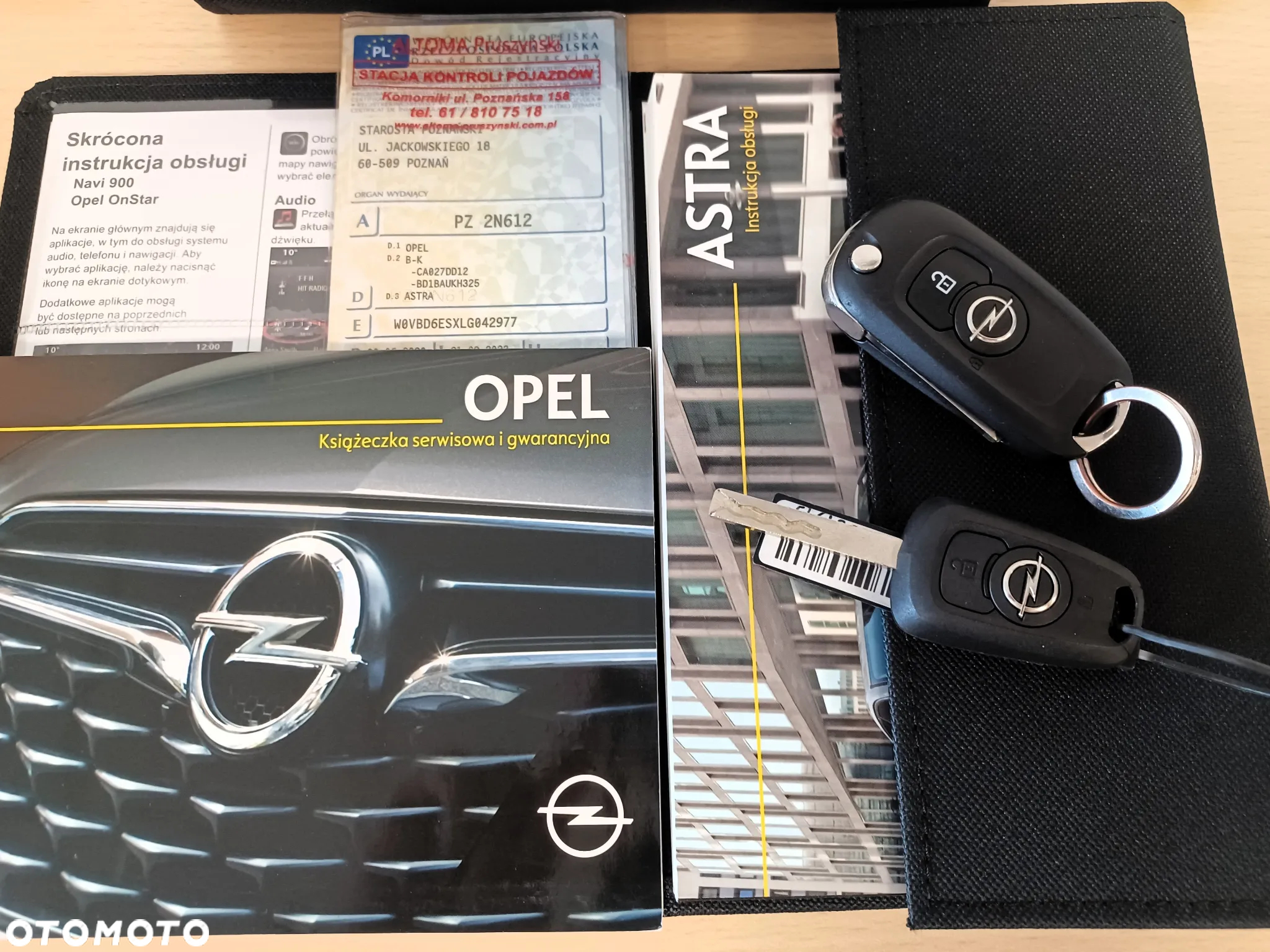 Opel Astra V 1.2 T Edition S&S - 26