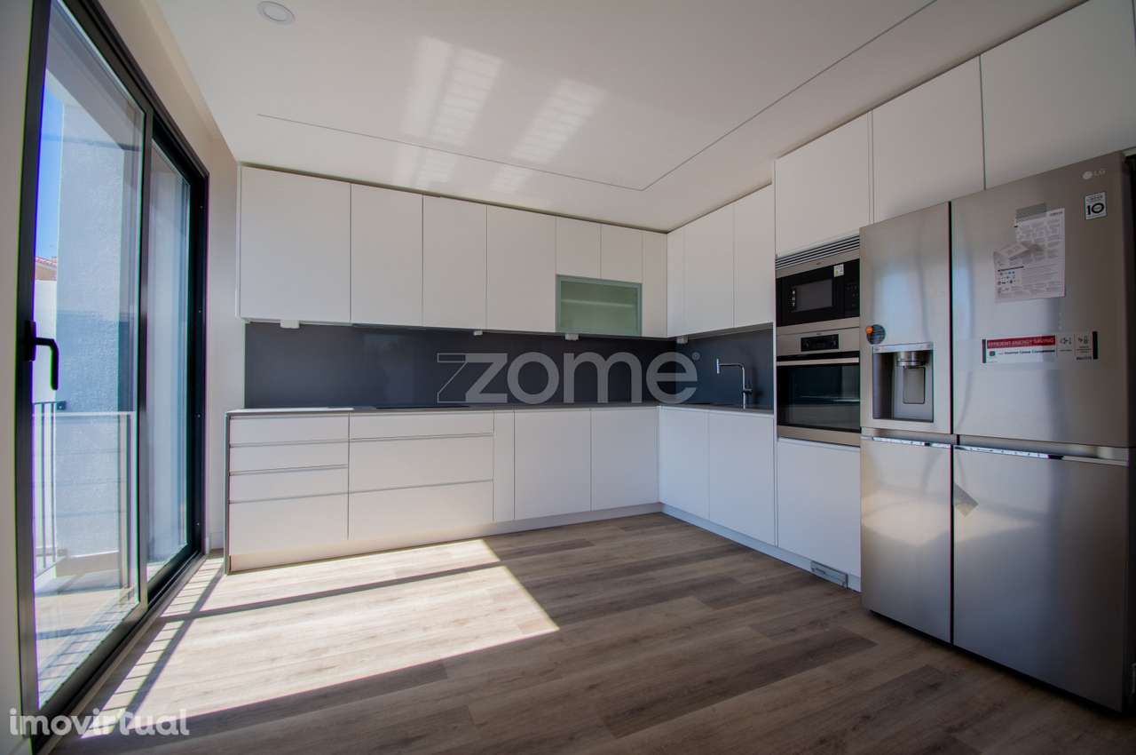 Moradia T5 com Jardim e Piscina - Grande imagem: 4/35