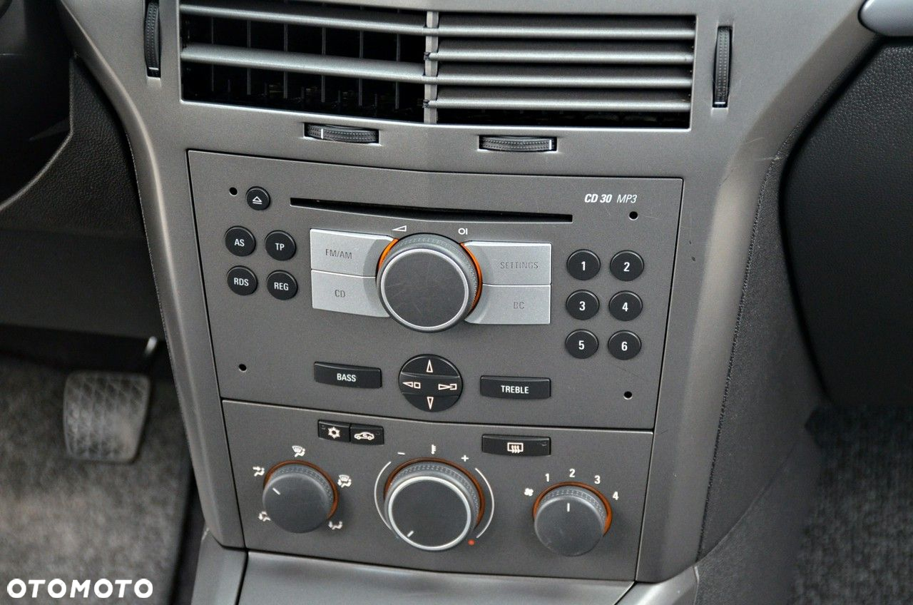 Opel Astra - 23
