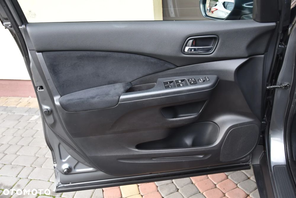 Honda CR-V 2.0i-VTEC 2WD City Edition - 29