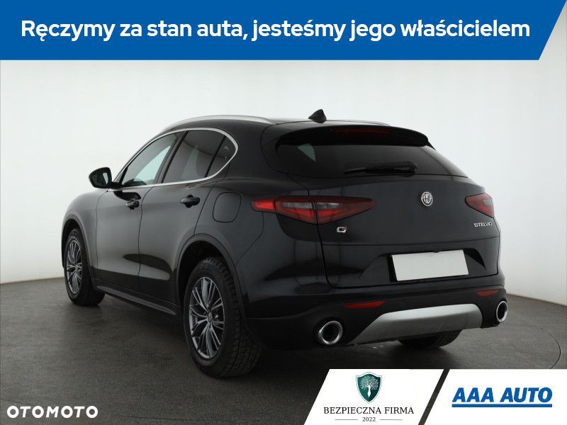Alfa Romeo Stelvio - 6