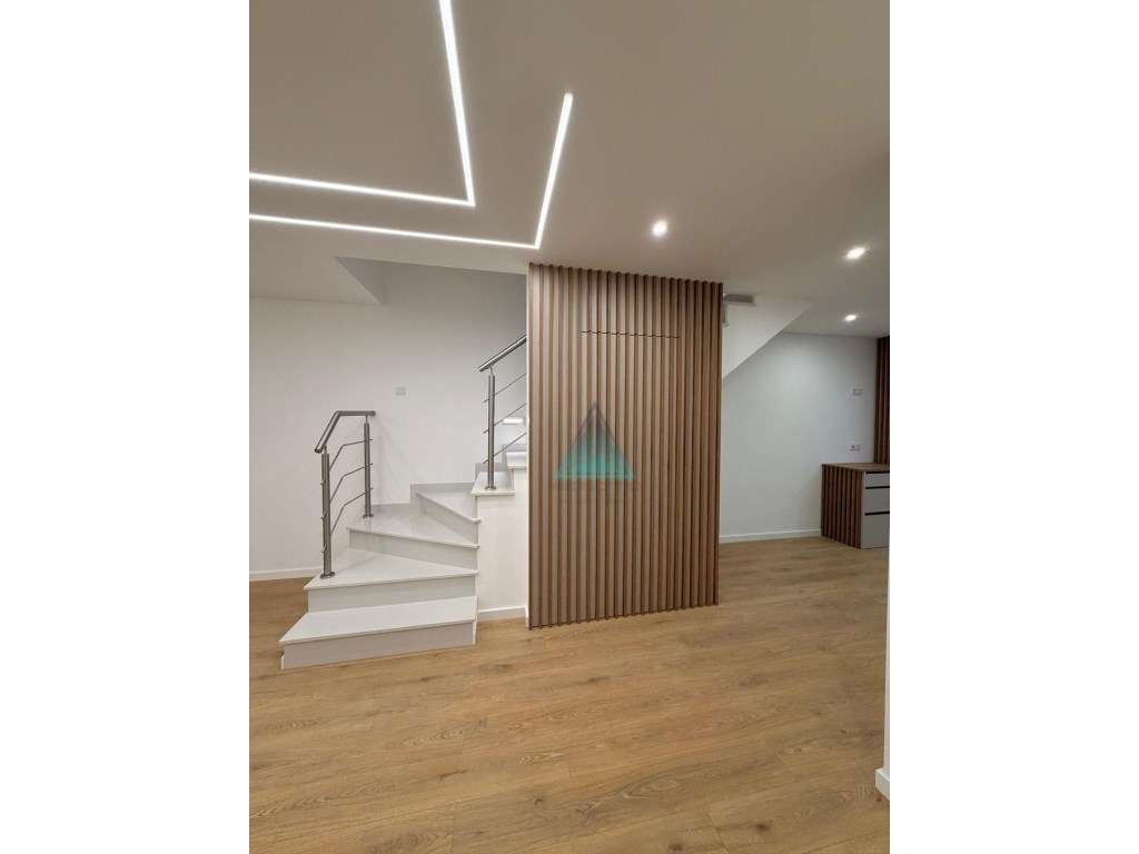 MORADIA GEMINADA Quinta do Conde - Grande imagem: 5/41