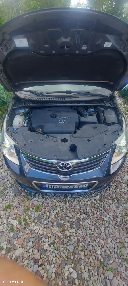 Toyota Avensis 2.0 D-4D Combi - 19