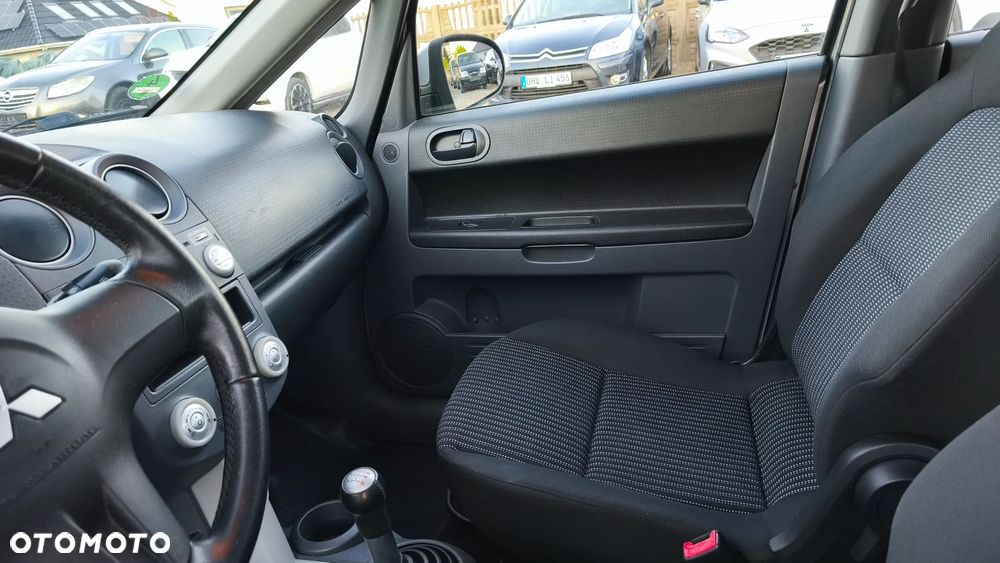 Mitsubishi Colt - 17