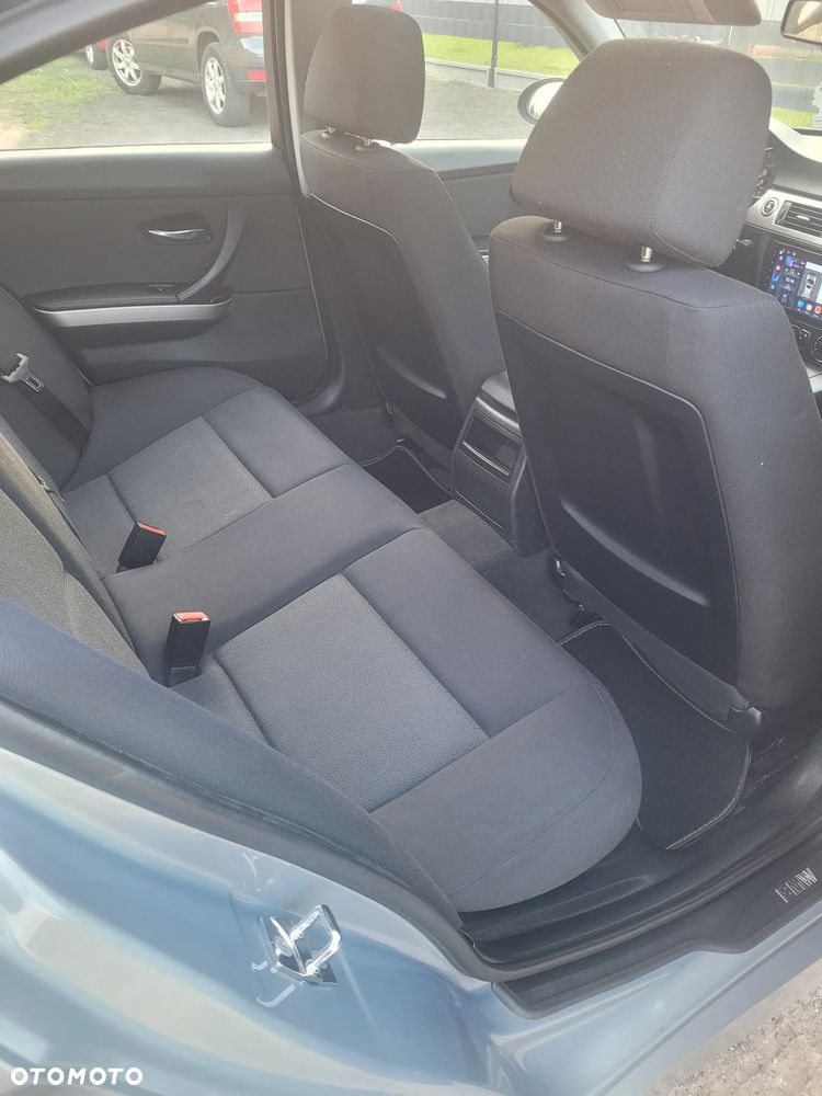 BMW Seria 3 - 16