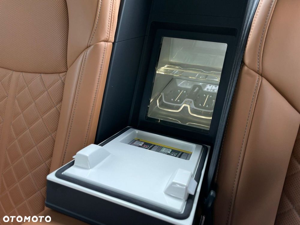Audi A8 - 15