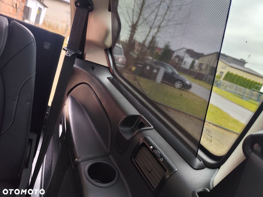 Ford Galaxy 2.0 TDCi Platinium X (Titanium) MPS6 - 39