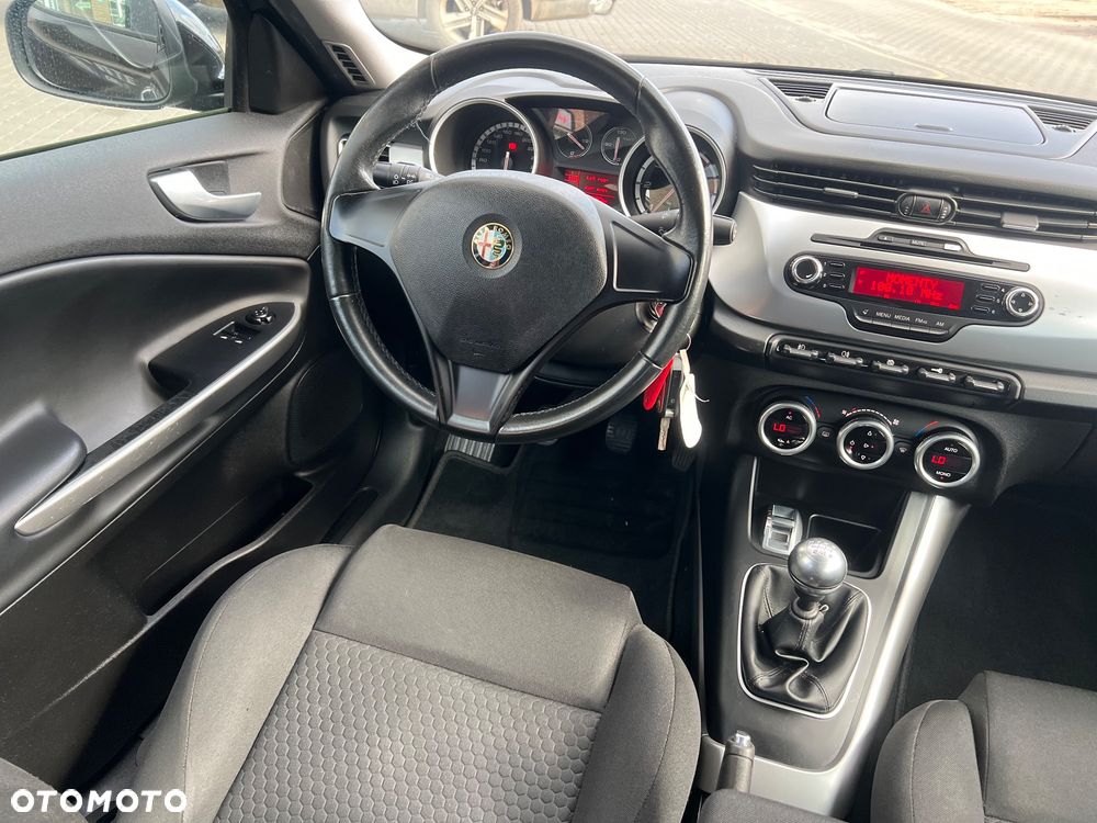 Alfa Romeo Giulietta - 16