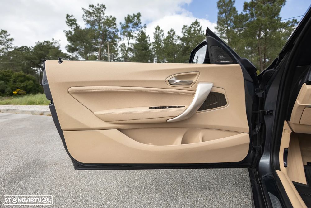 BMW 218 d Cabrio Pack M Auto - 36