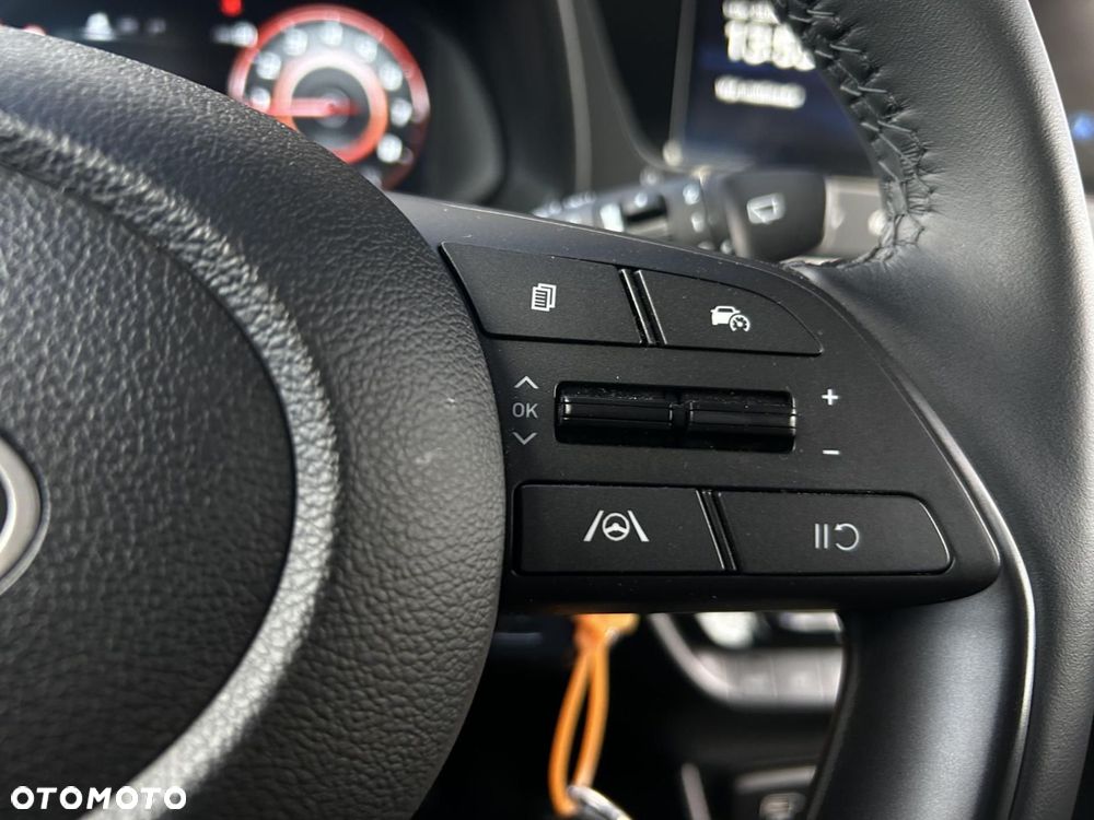 Hyundai i20 - 24