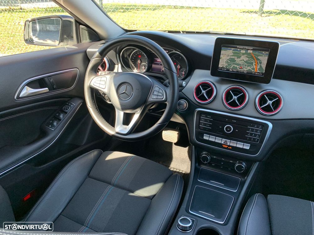 Mercedes-Benz CLA 180 d Shooting Brake AMG Line Aut. - 18