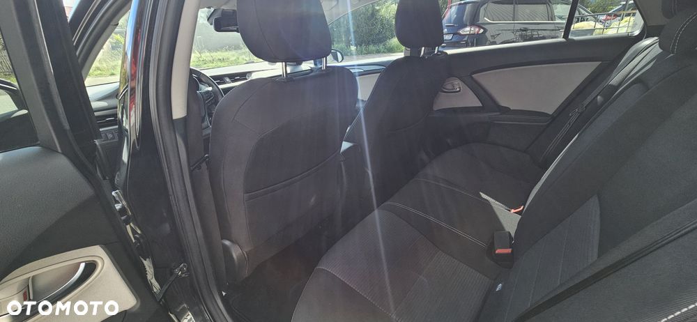 Toyota Avensis 2.0 D-4D Selection - 14