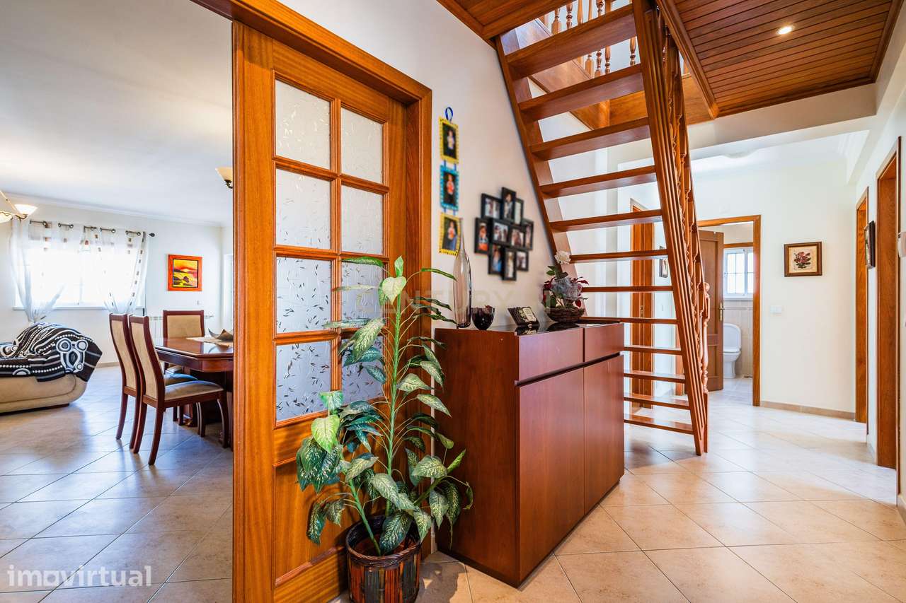 T3 Duplex com 244m2 Junto ao Centro - Grande imagem: 3/37