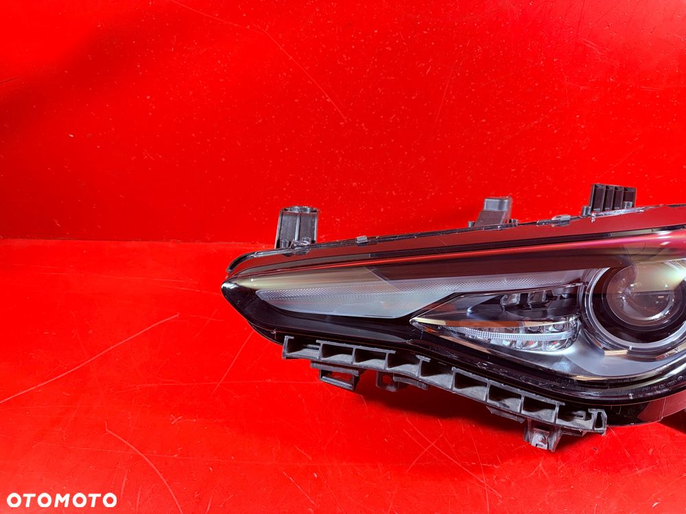 LAMPA LEWA ALFA ROMEO GIULIA LED BI XENON SKRĘTNA 35W USA - 2