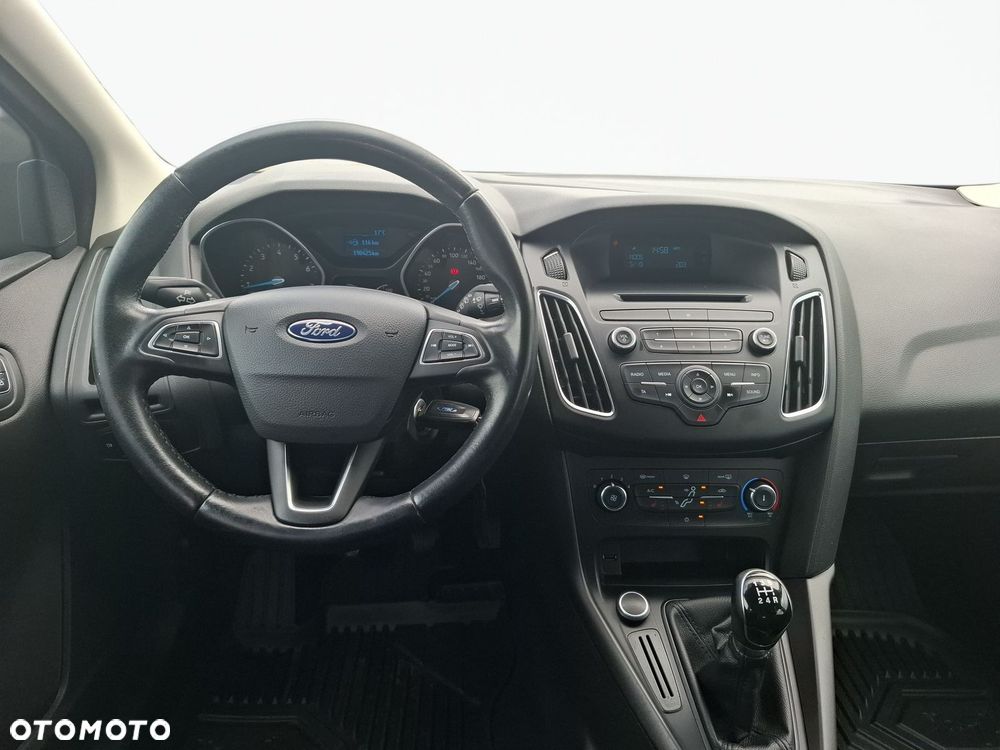 Ford Focus 1.6 Trend - 19