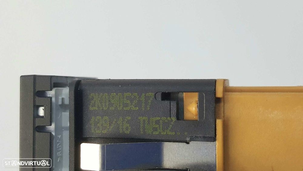 INSERIR INTERRUPTOR DE PARADA VOLKSWAGEN CADDY OCIO EDITION BMT - 6