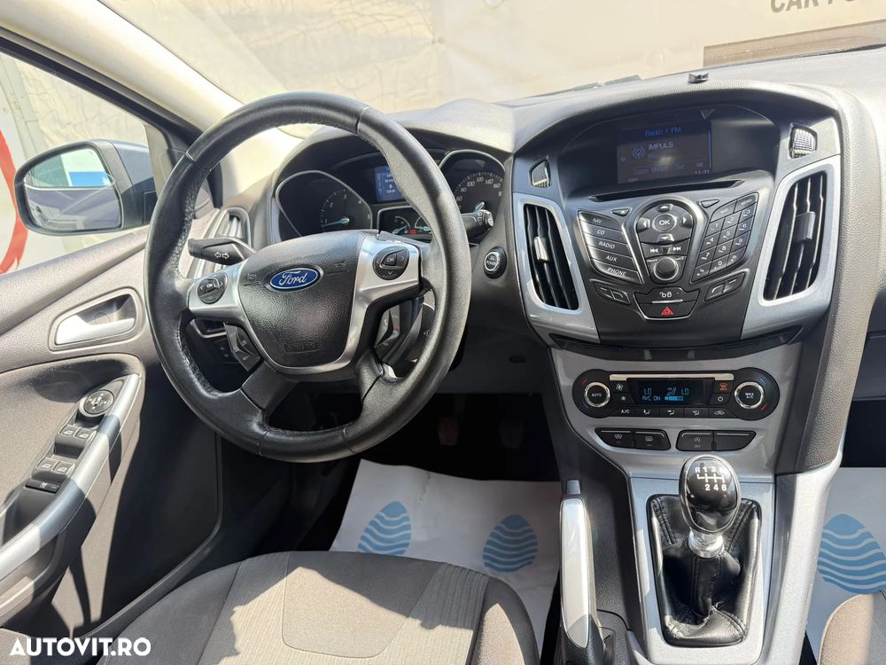 Ford Focus 1.6 TDCI DPF Titanium - 8