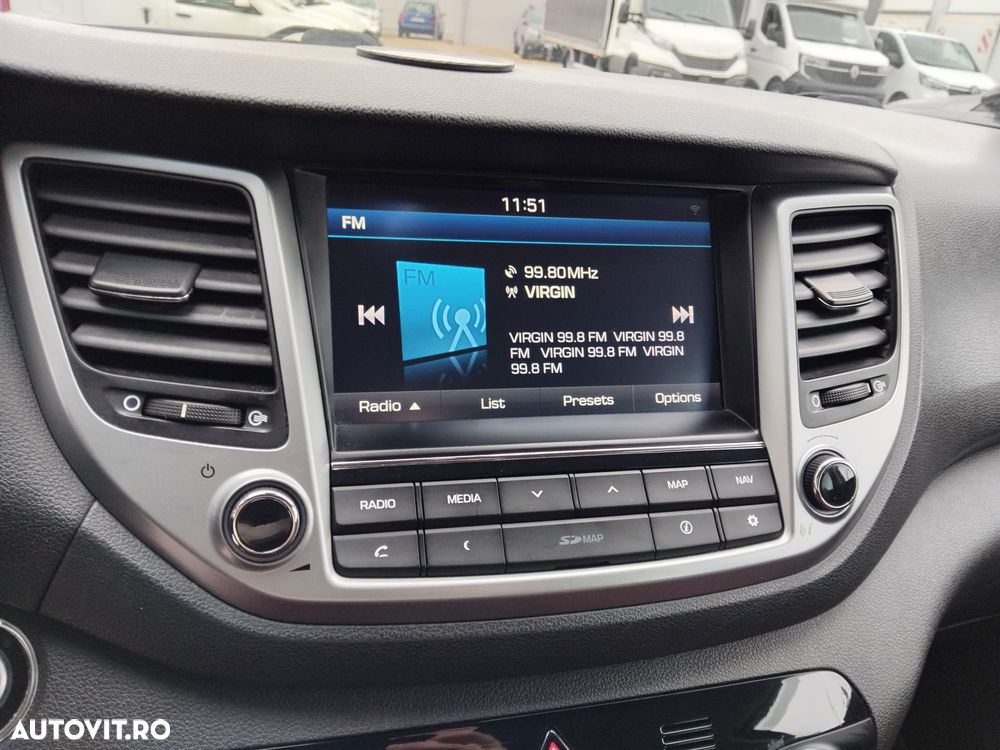 Hyundai Tucson 2.0 CRDI 4WD 8AT Luxury - 22