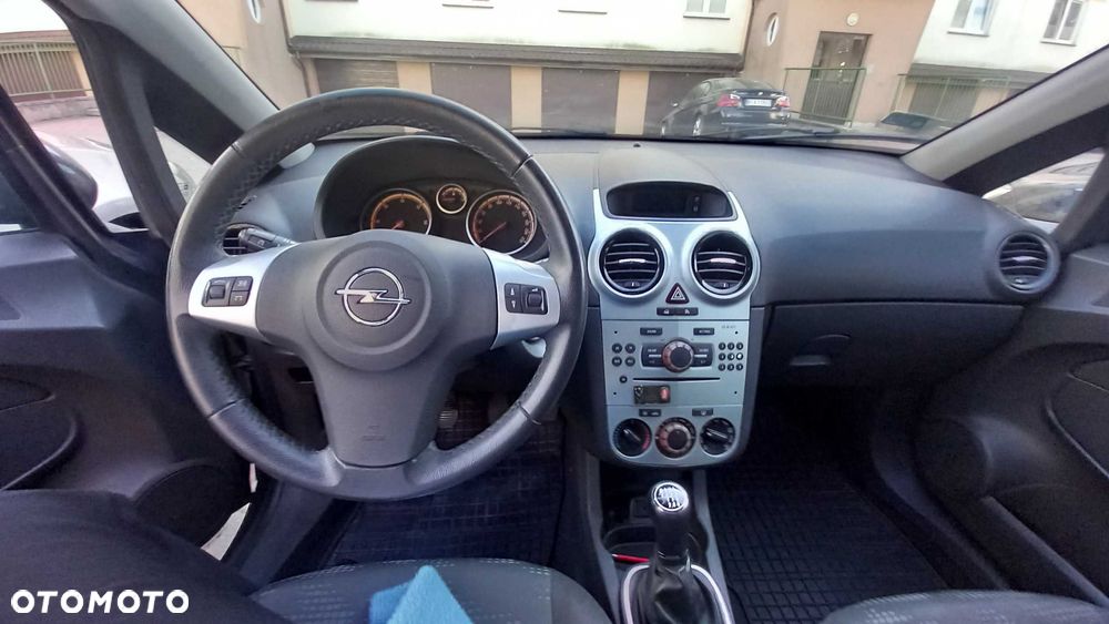 Opel Corsa - 7