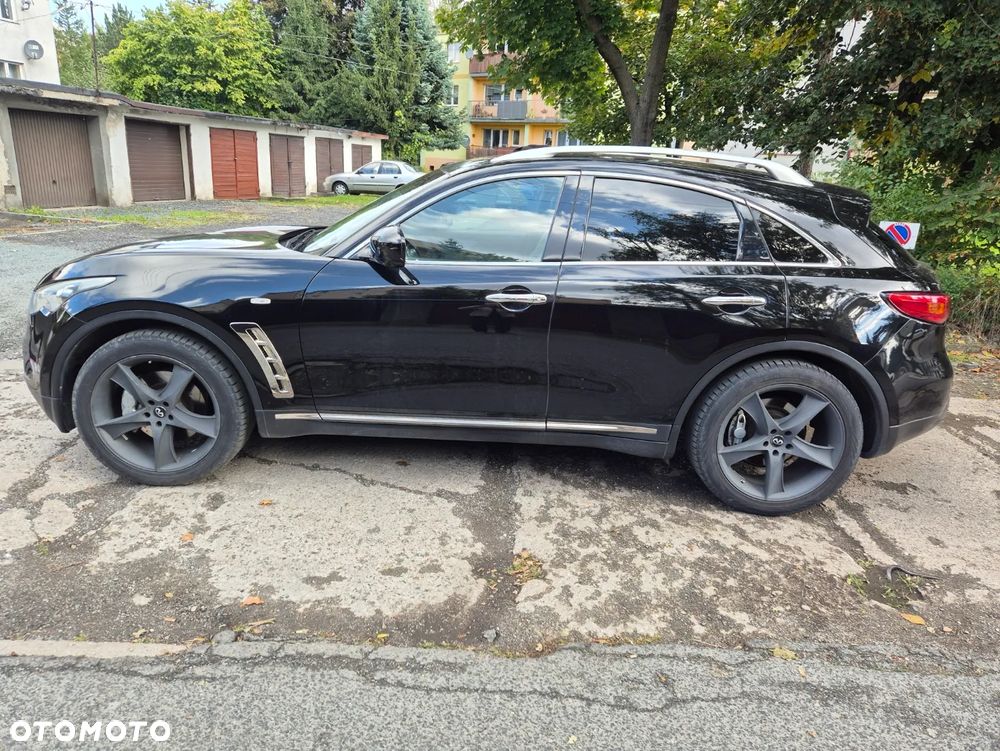 Infiniti FX FX30d S - 2