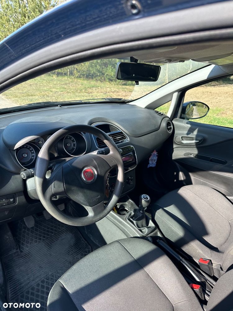 Fiat Punto 1.4 Easy S&S - 11