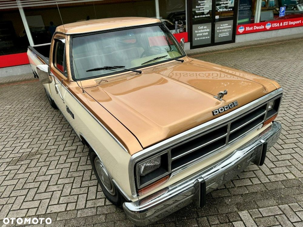 Dodge RAM - 38