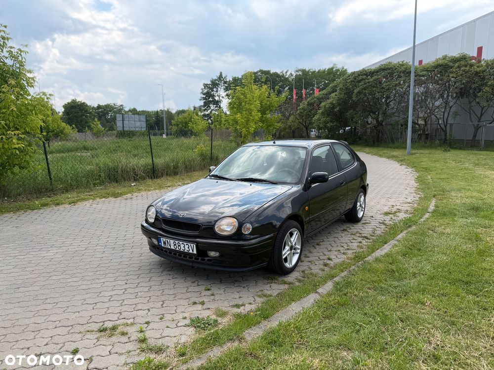 Toyota Corolla - 4