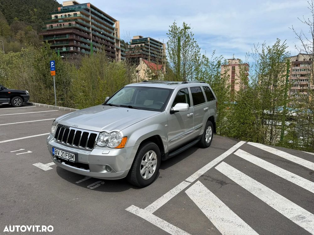 Jeep Grand Cherokee - 1