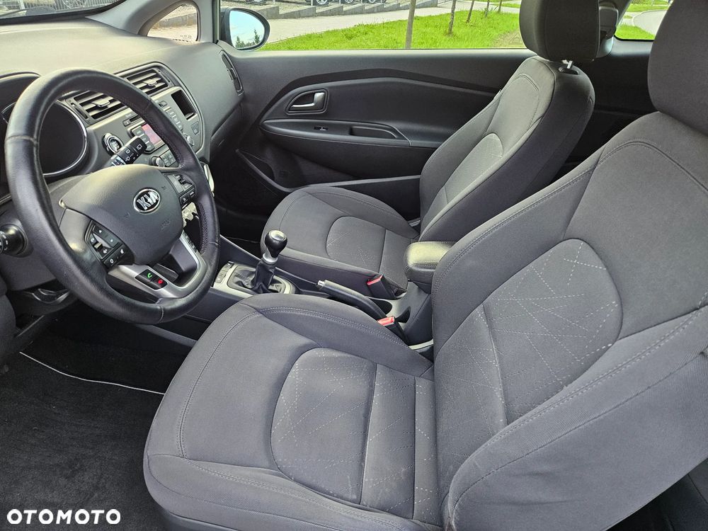 Kia Rio - 7