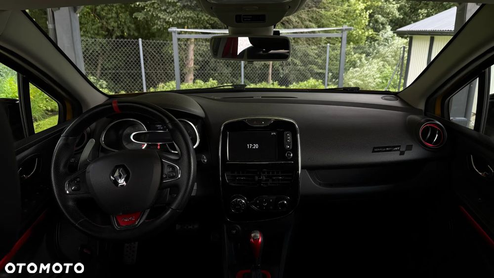 Renault Clio 1.6 R.S 200 EDC - 12