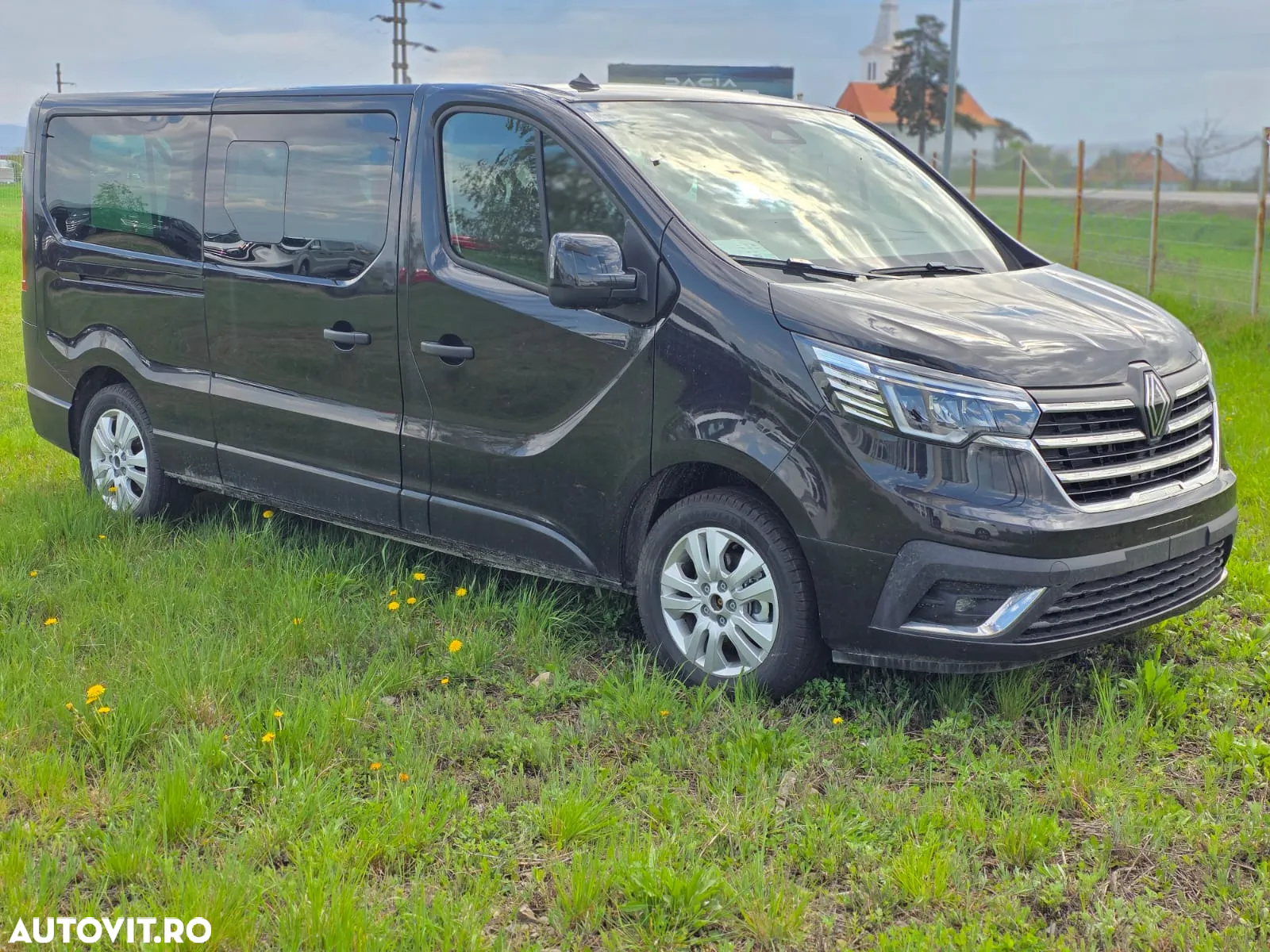 Renault Trafic Combi 2.0 Blue dCi 110 S&S L2 8+1 Zen - 2