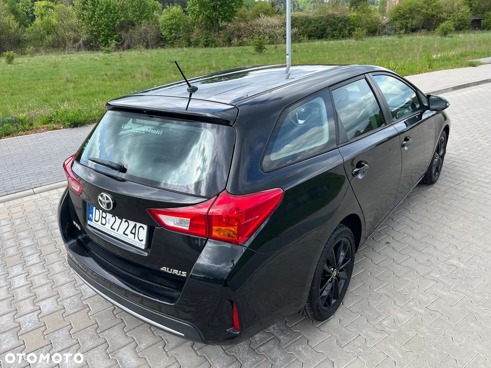 Toyota Auris 1.6 Premium Comfort - 4