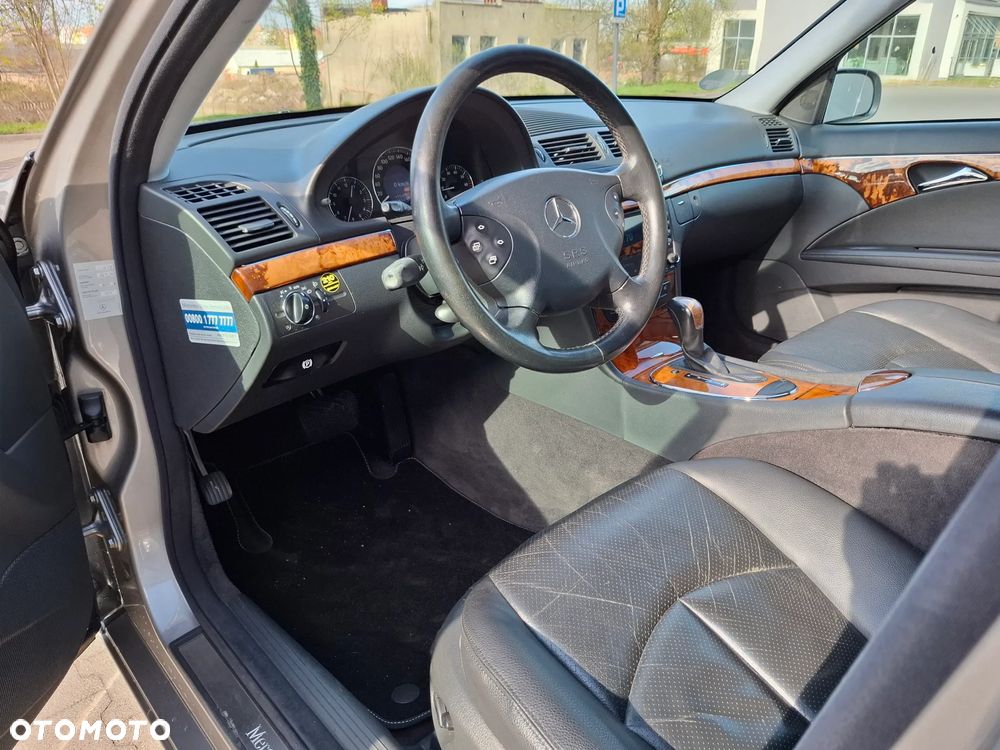 Mercedes-Benz Klasa E - 19