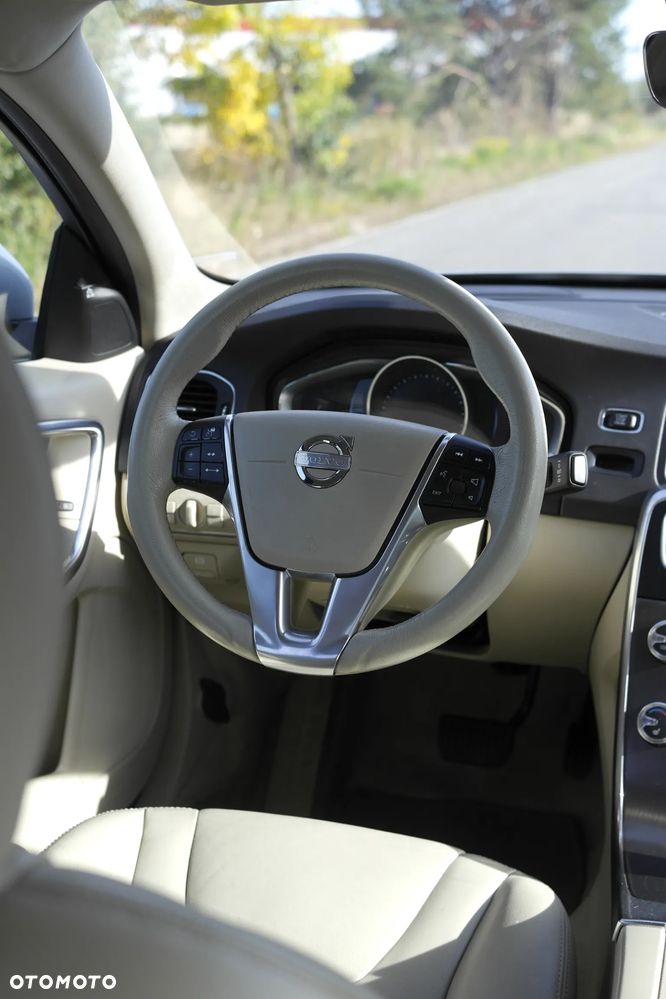 Volvo S60 - 27