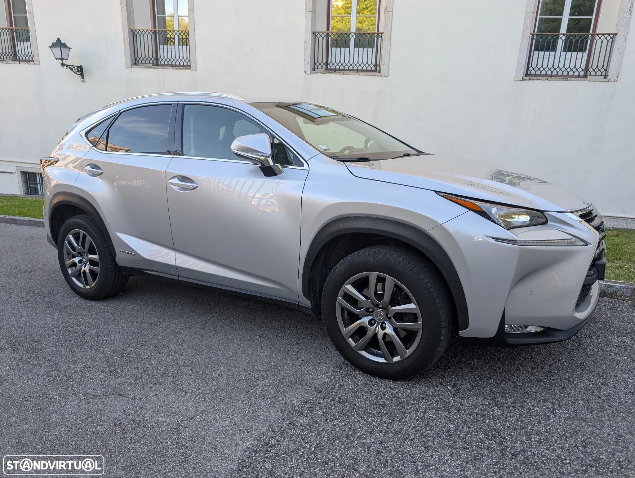 Lexus NX 300h Executive Plus - 1