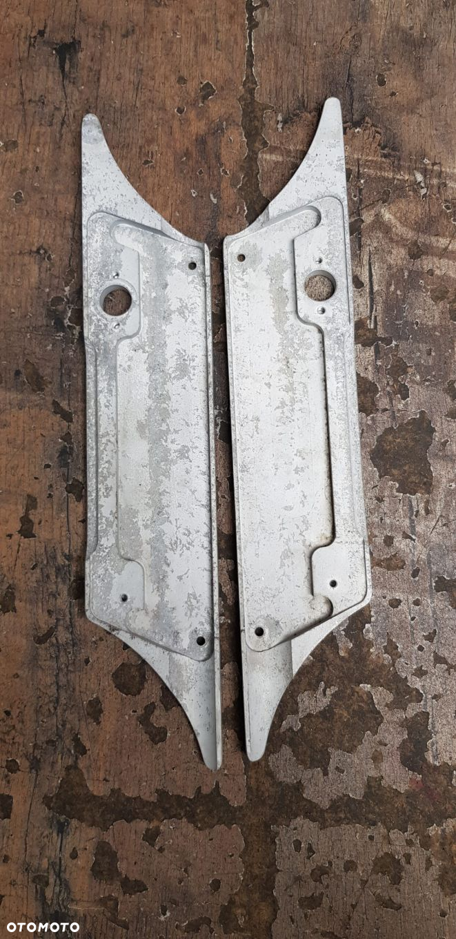 Osłona zamka kufra nakładka para Harley Touring - 5