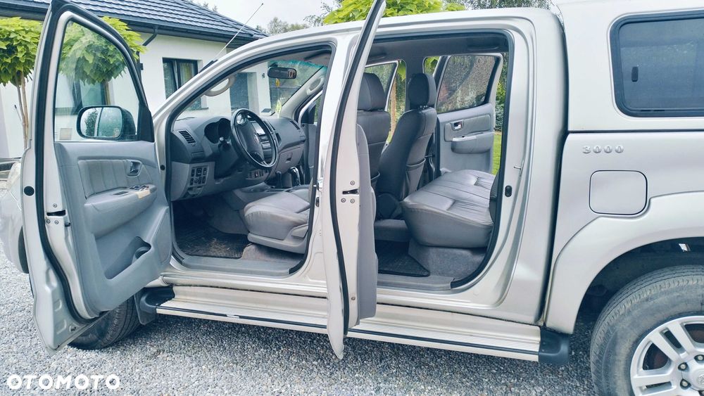 Toyota Hilux - 7