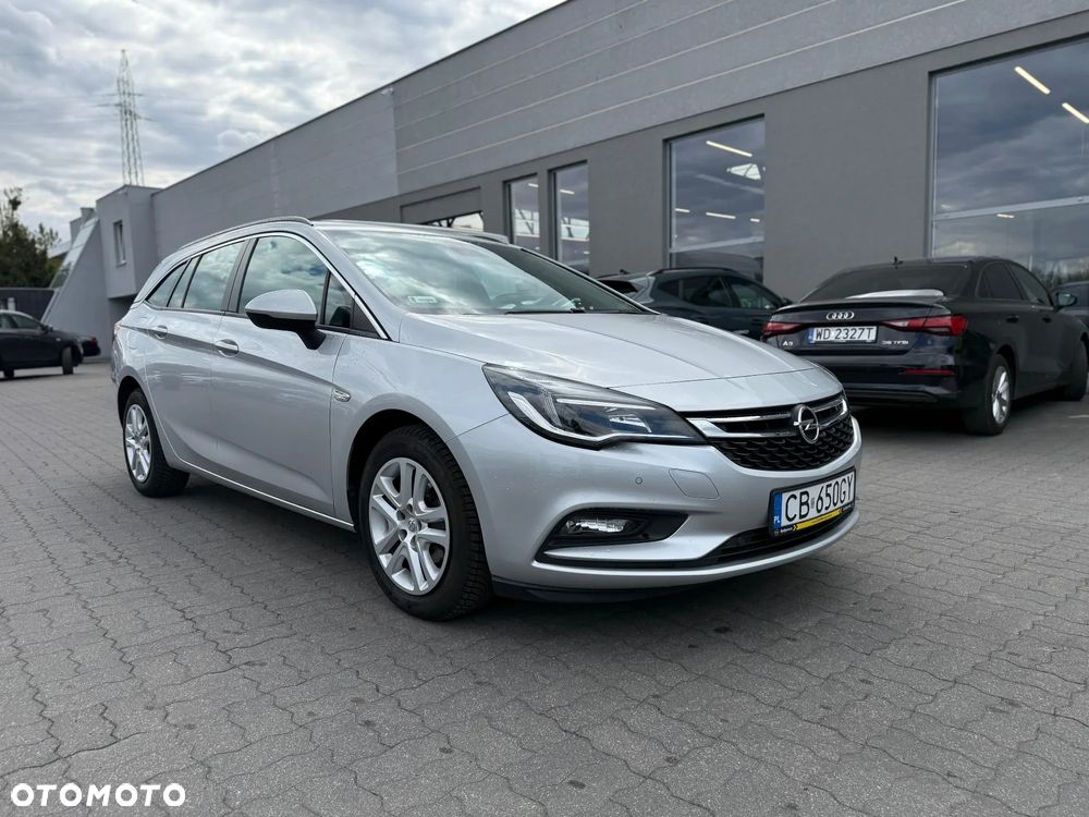 Opel Astra 1.6 CDTI Enjoy - 1