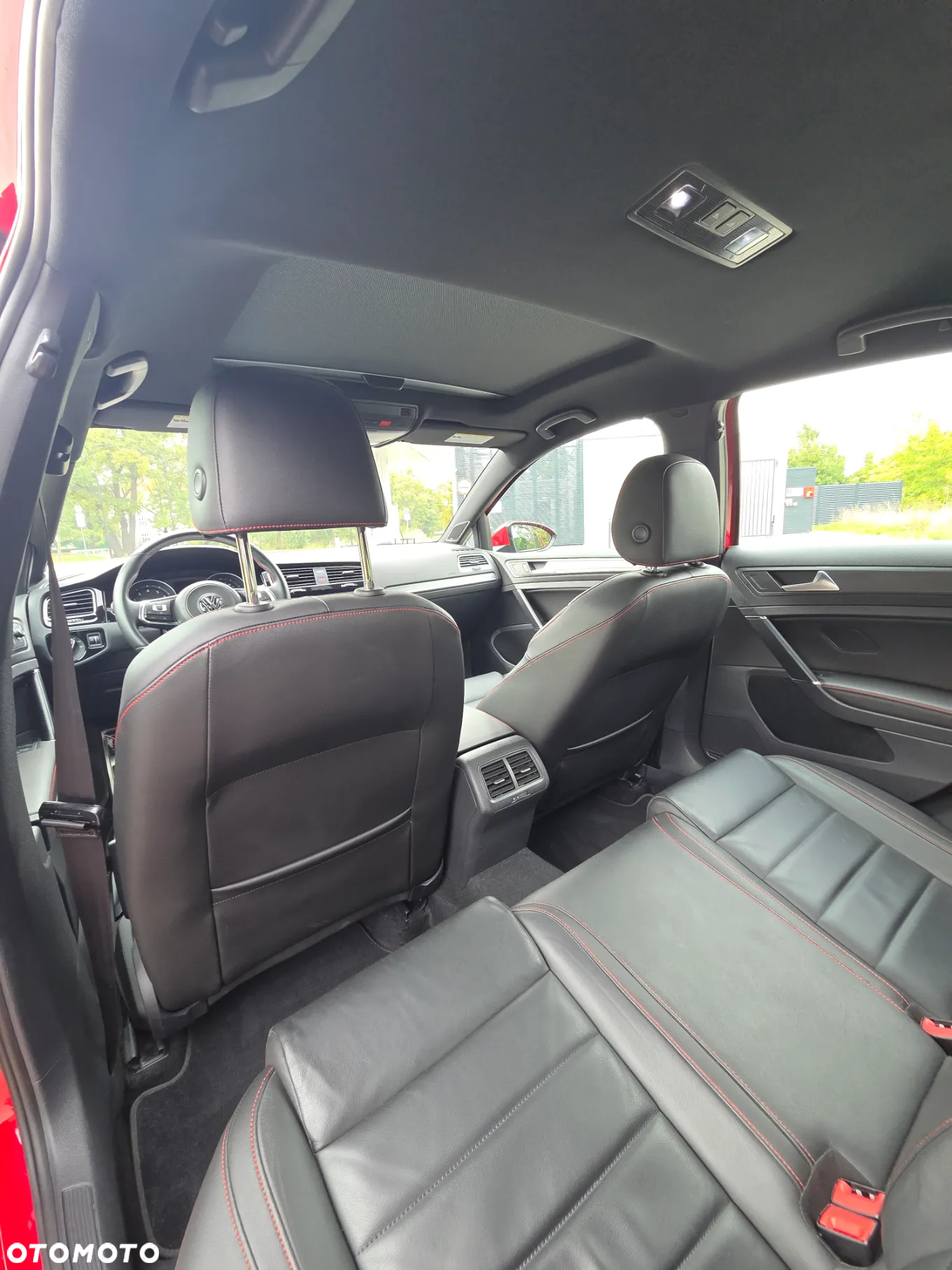 Volkswagen Golf - 16