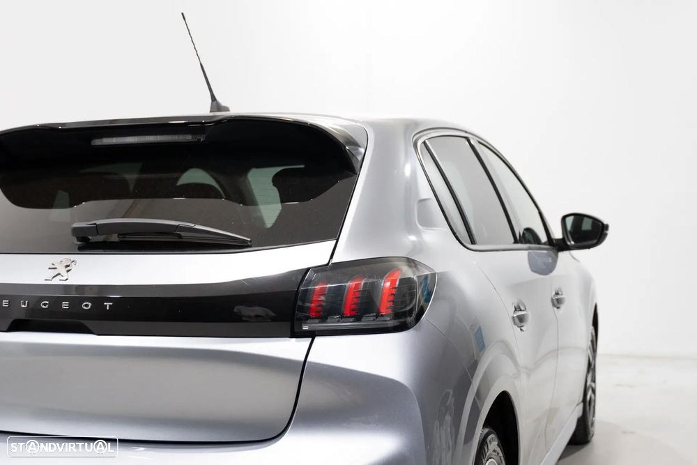 Peugeot 208 1.2 PureTech Allure Pack EAT8 - 8