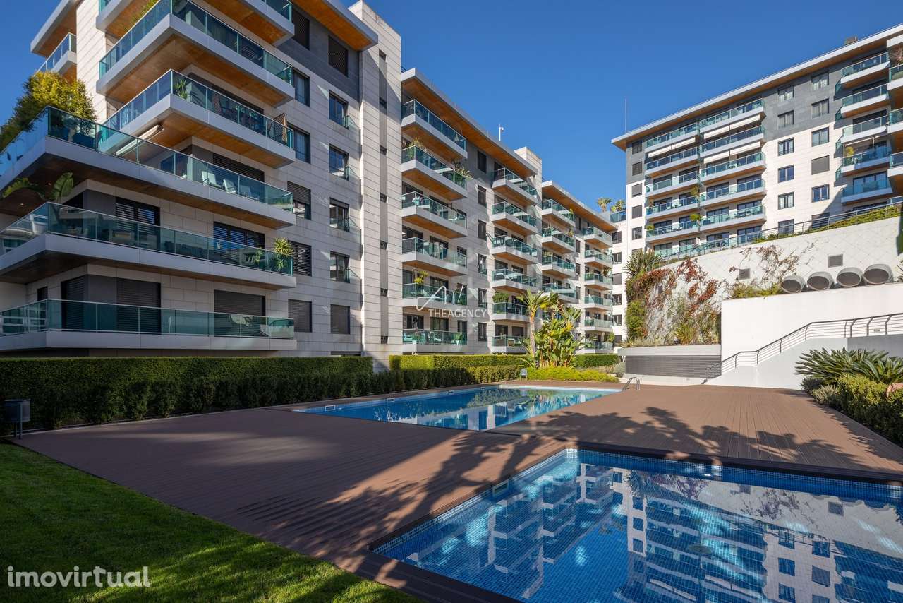 Apartamento T4 no Condomínio Infanta à Lapa com piscina, ginásio e gar - Grande imagem: 2/20