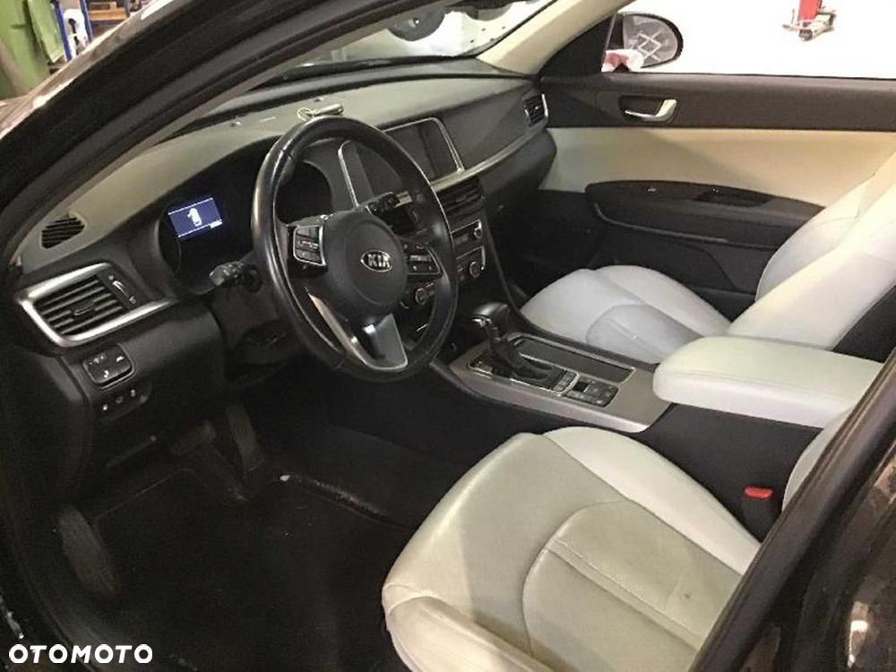 Kia Optima - 3