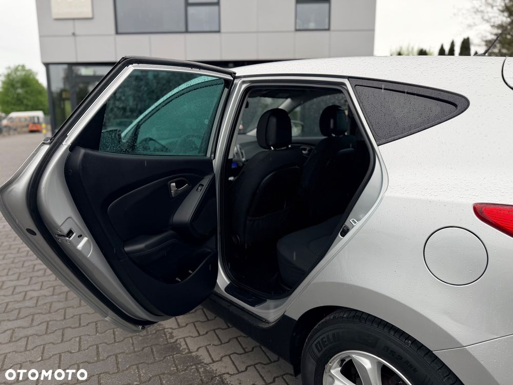 Hyundai ix35 2.0 2WD Automatik Trend - 24
