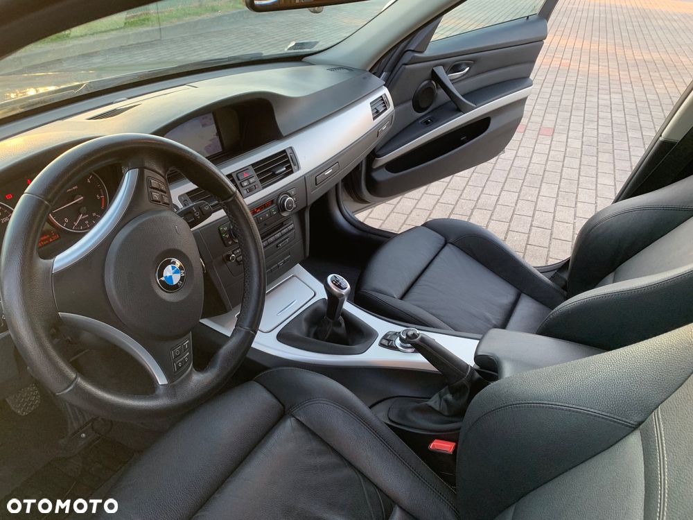 BMW Seria 3 320d Efficient Dynamics Edition Sport Line - 6