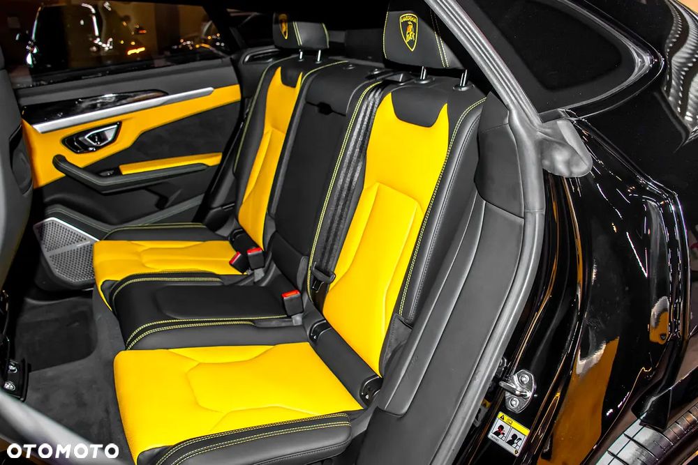 Lamborghini Urus Standard - 15