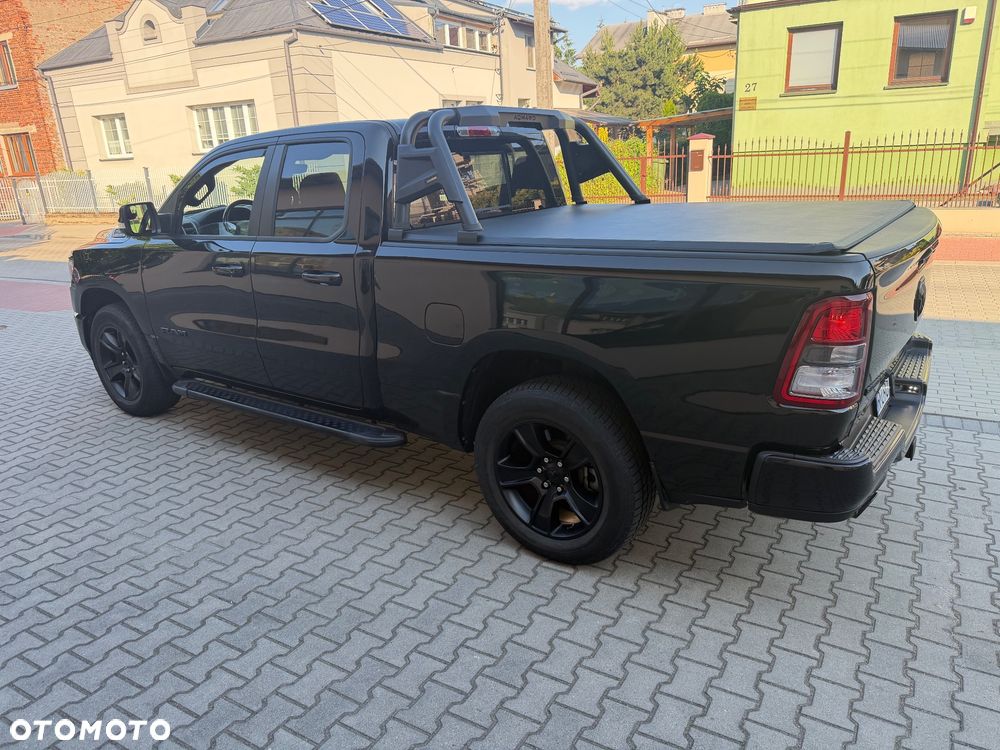RAM 1500 Crew Cab Shortbed Bighorn - 23