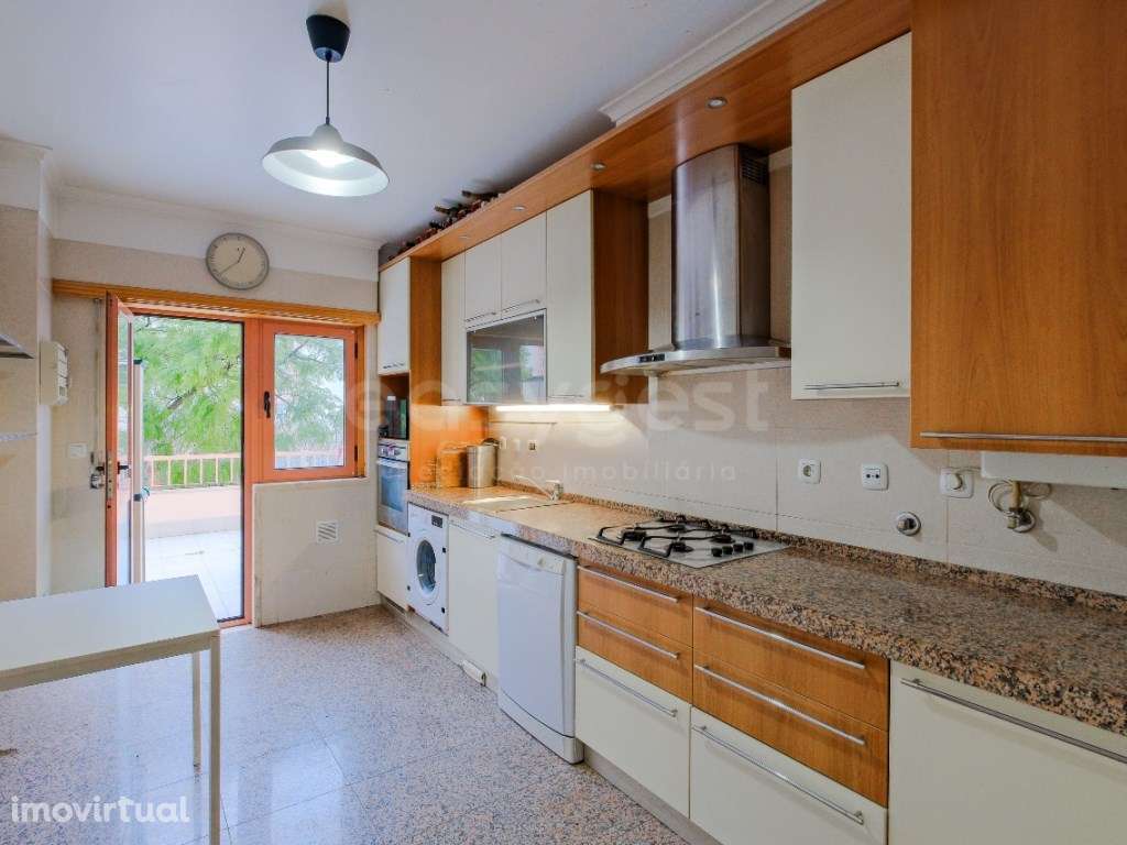 Apartamento T3 com Terrraço Privado de 113m2 e BOX com 49m2 - Serra... - Grande imagem: 5/35