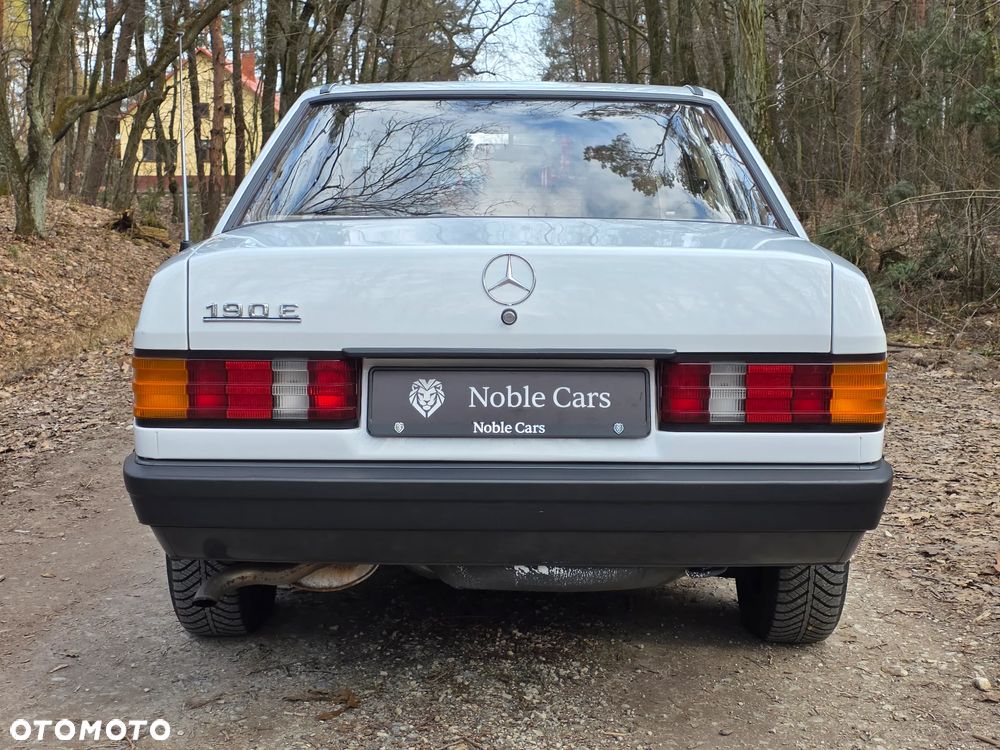 Mercedes-Benz W201 (190) - 6