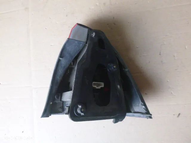 LAMPA LEWY TYŁ LEWA TYLNA W BŁOTNIK CITROEN C5 I LIFT SEDAN 04-08 - 15