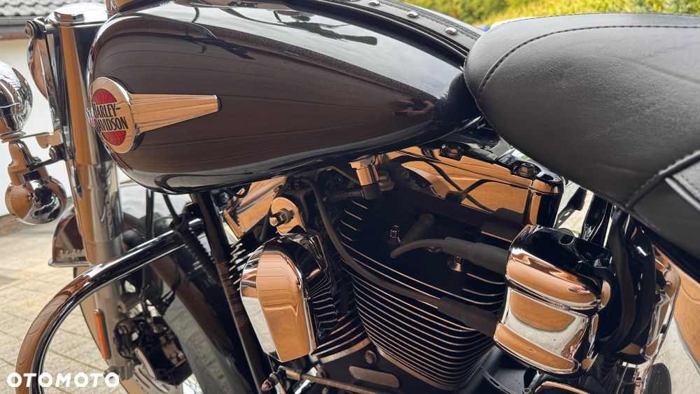 Harley-Davidson Softail Heritage Classic - 11